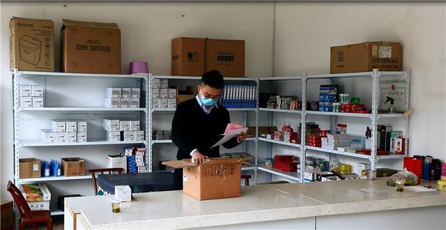 90后創(chuàng)業(yè)經(jīng):棄&ldquo;醫(yī)&rdquo;從&ldquo;文&rdquo;小鎮(zhèn)也能實(shí)現(xiàn)&ldquo;大夢想&rdquo;